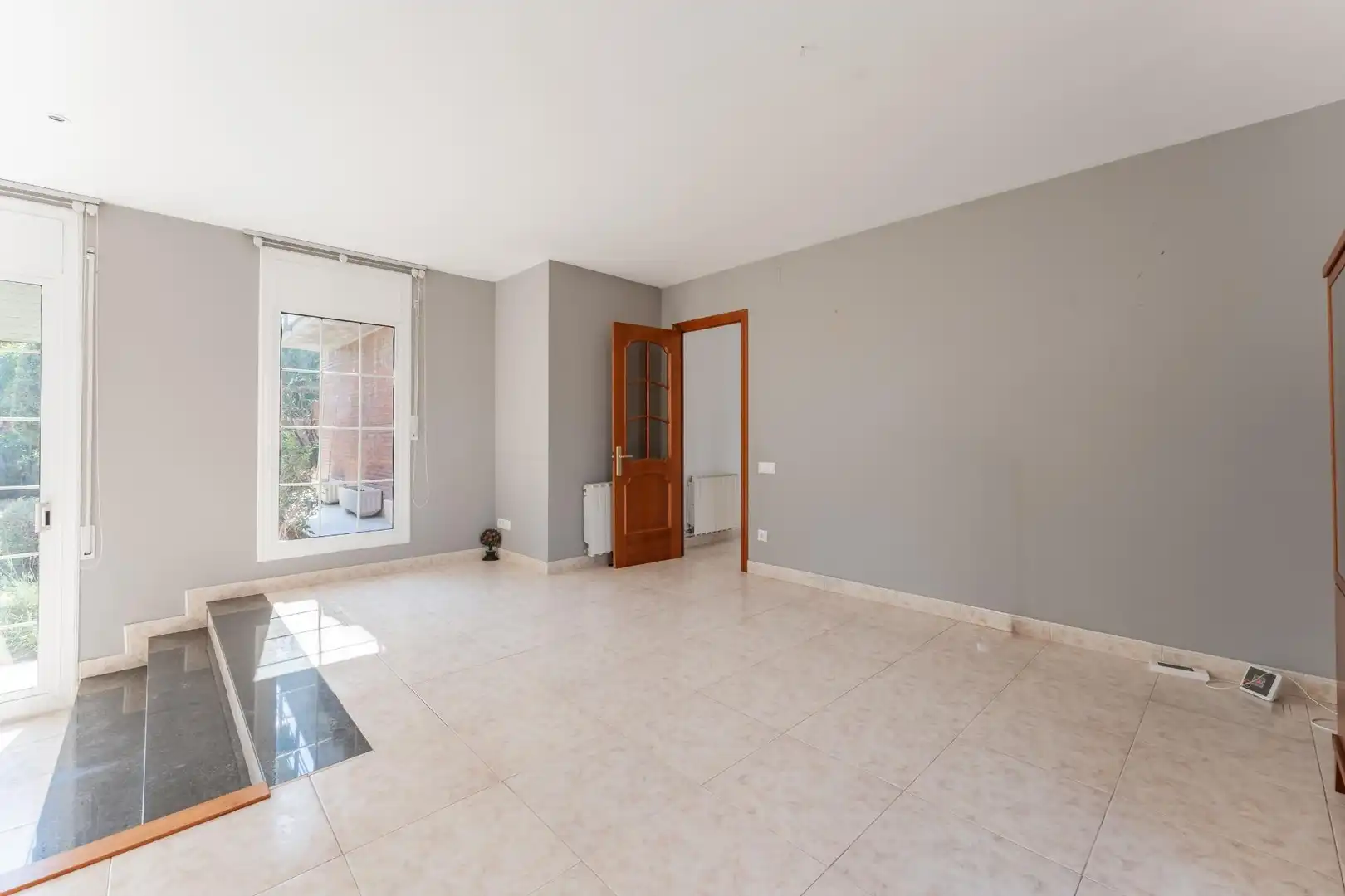 Sala de estar de Casa o chalet en venta en Bigues i Riells del Fai con Calefacción, Jardín privado y Terraza