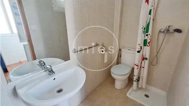 Bathroom of Flat for sale in Torrent  with Air Conditioner, Parquet flooring and Furnished