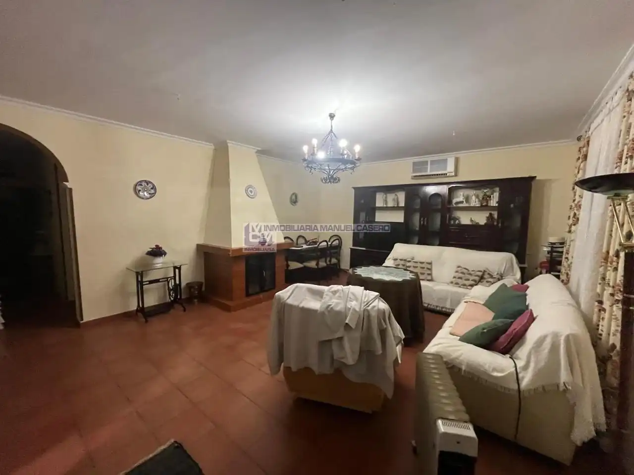 Sala de estar de Casa o chalet en venta en Cáceres con Calefacción, Jardín privado y Terraza