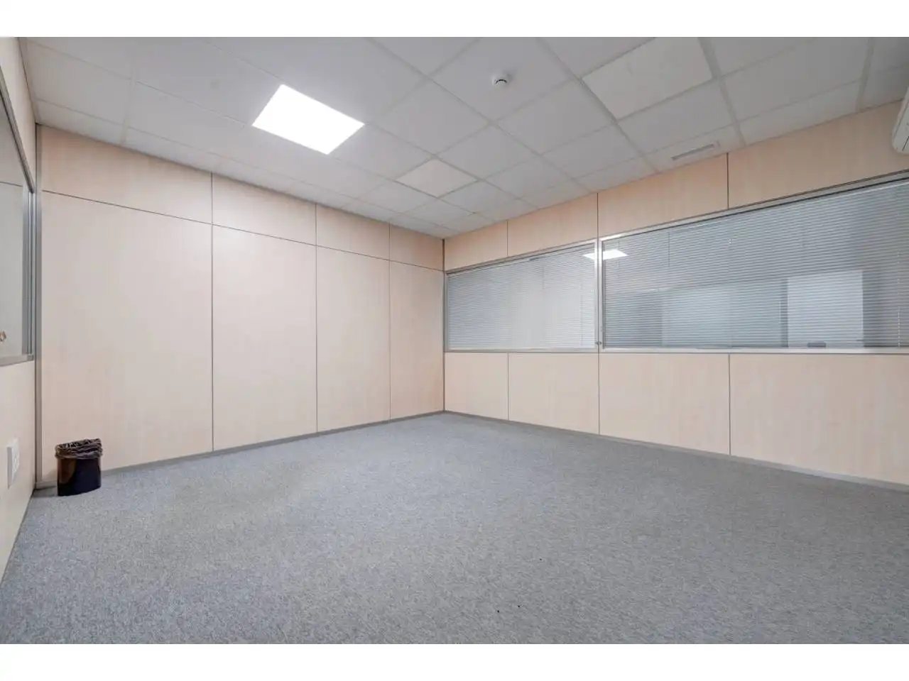 Office for rent in Valencia  with Heating