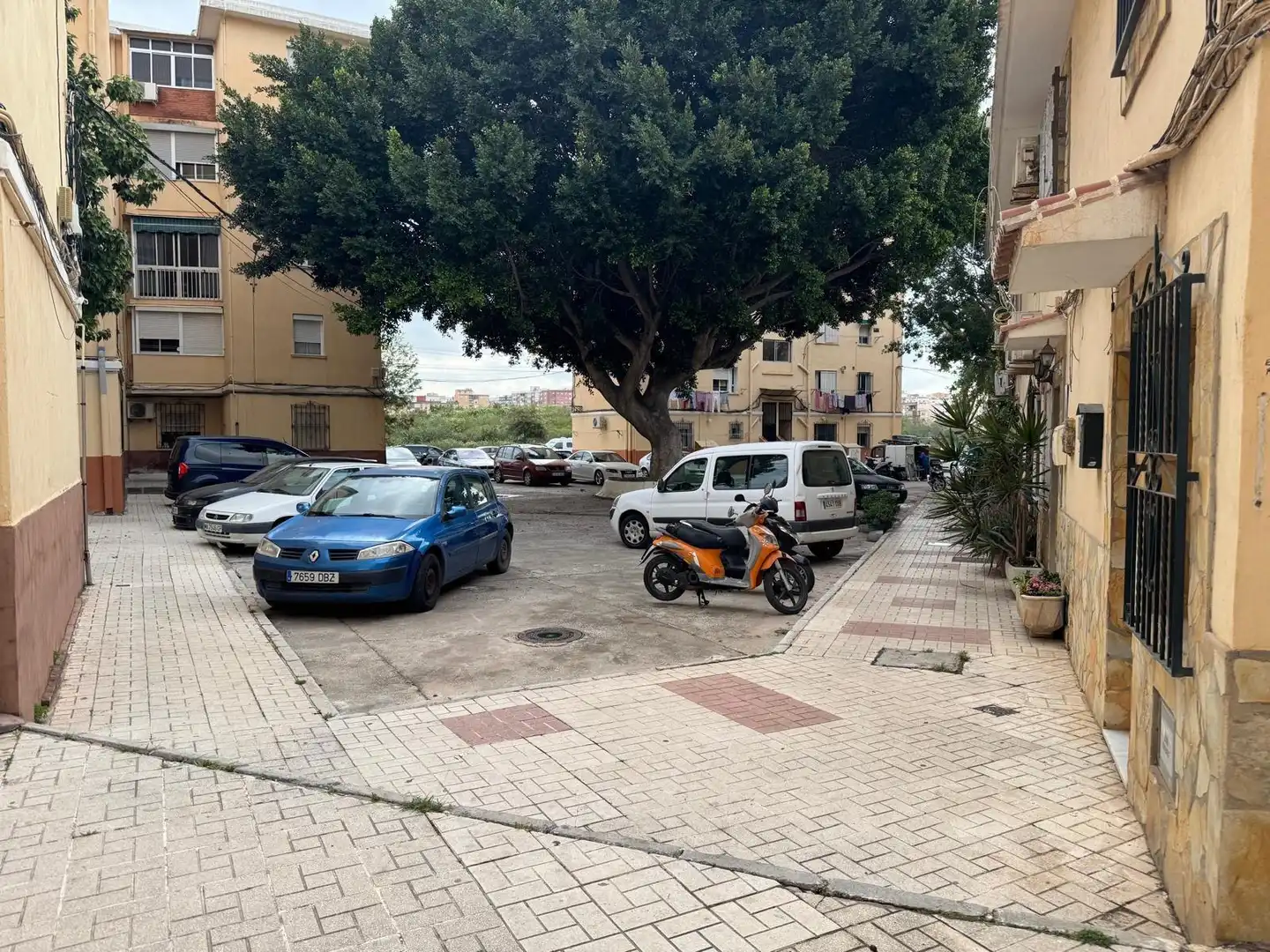 Aparcament de Casa o xalet en venda en Málaga amb Calefacció, Terrassa i Moblat