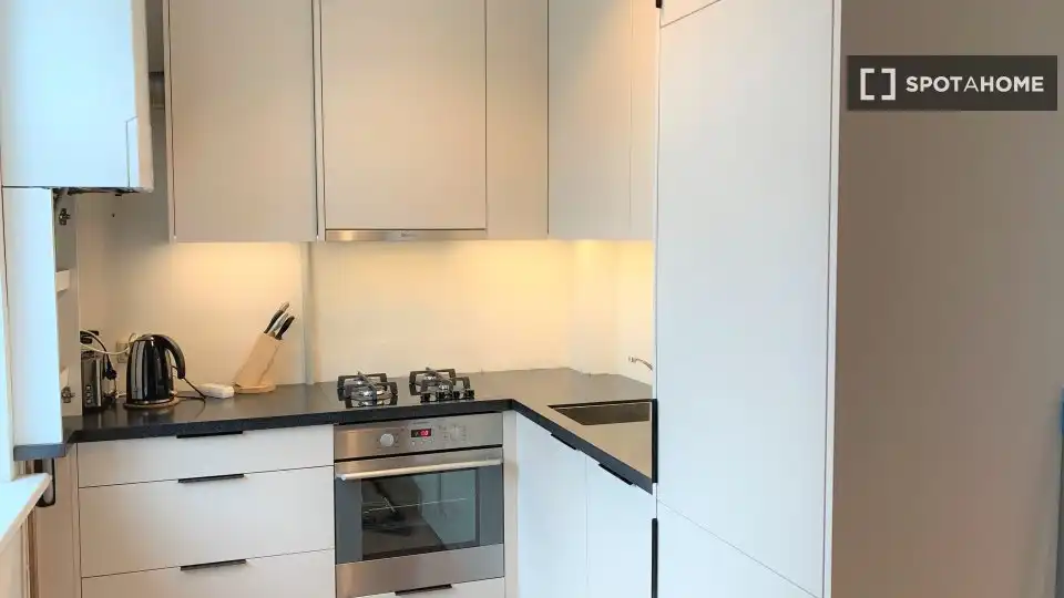 Cocina de Apartamento para compartir en La Pobla de Claramunt con Aire acondicionado, Calefacción y Terraza