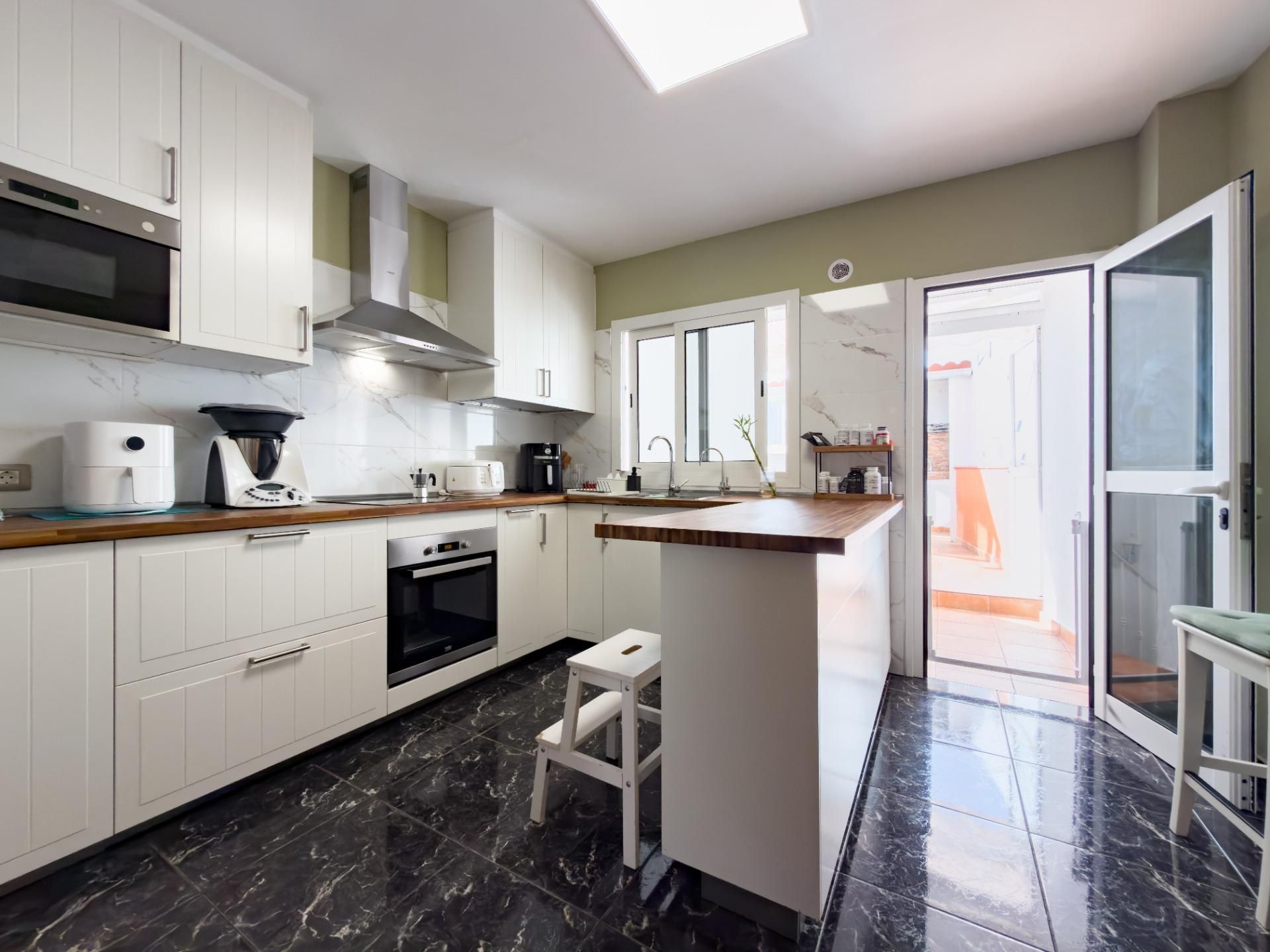 Kitchen of Single-family semi-detached for sale in Candelaria  with Balcony