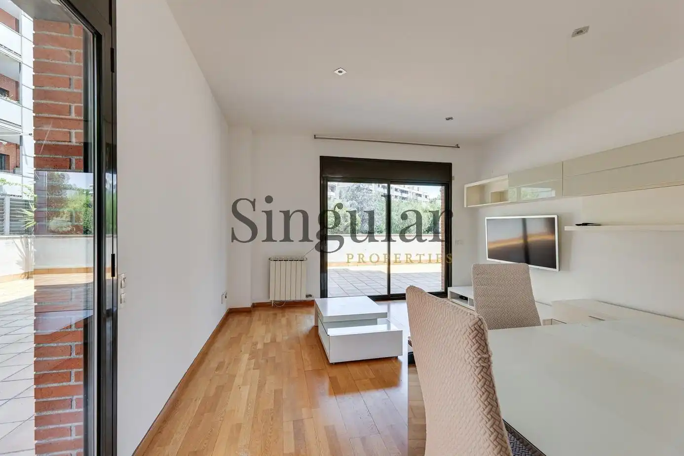 Wohnzimmer von Wohnung zum Verkauf in Sant Cugat del Vallès mit Privatgarten, Terrasse und Abstellraum