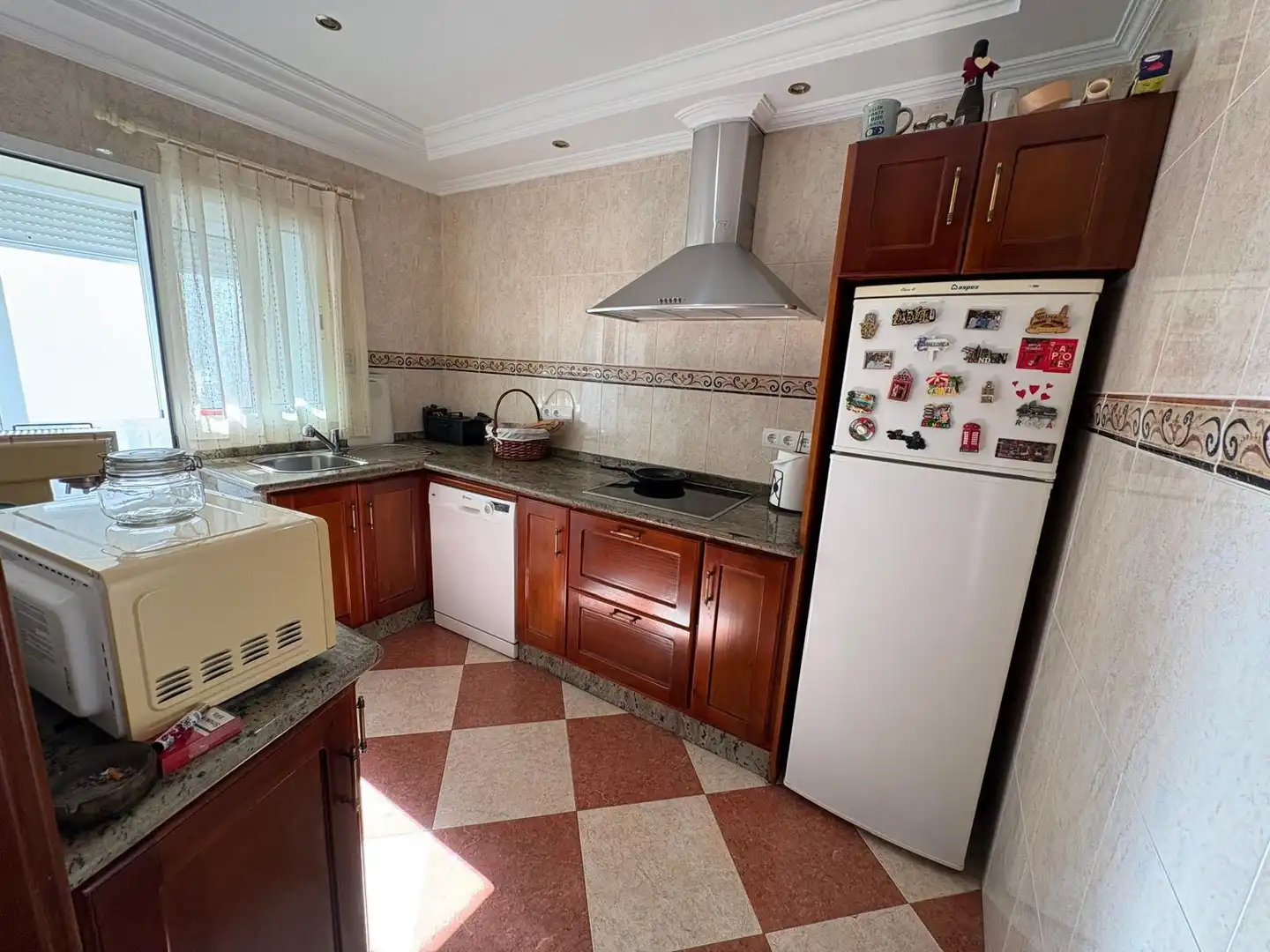 Kitchen of Houses for sale in Morón de la Frontera