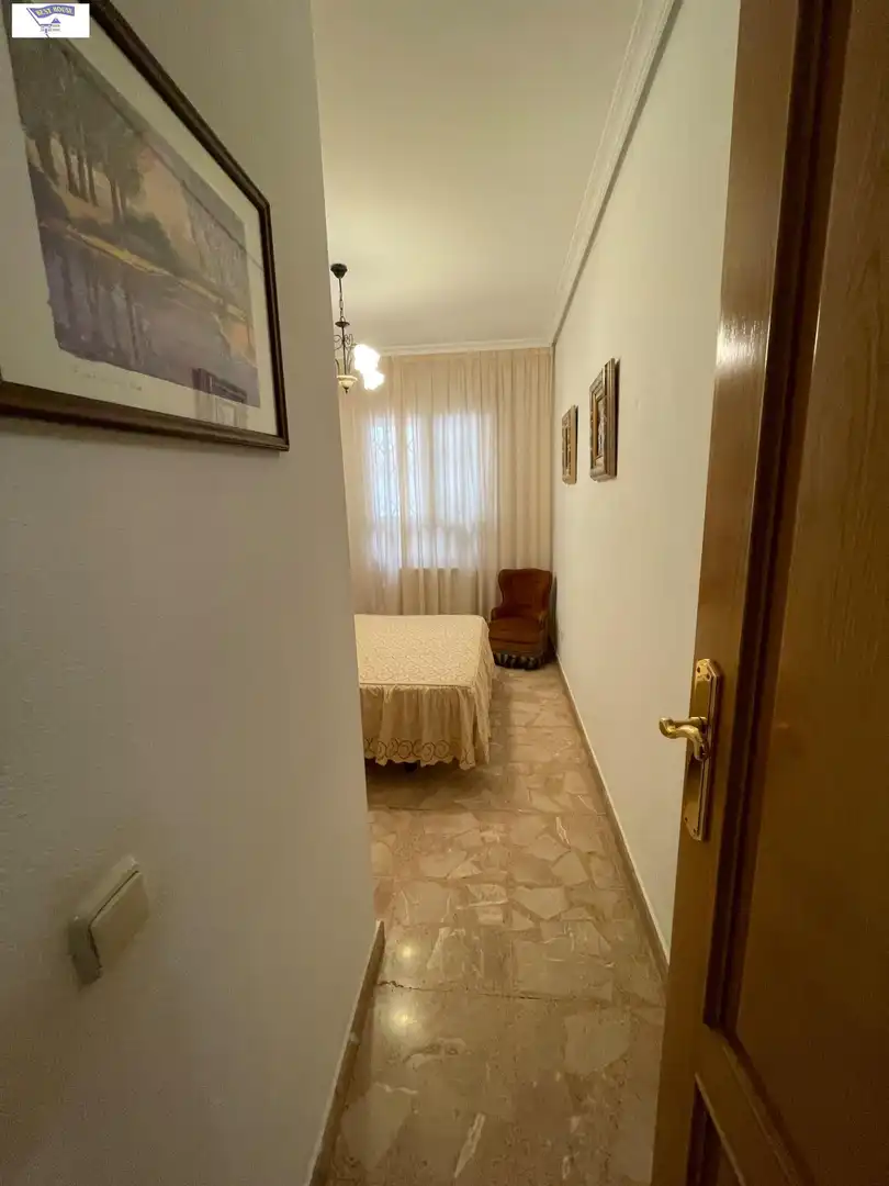 Schlafzimmer von Wohnungen zur Miete in Albacete mit Heizung, Möbliert und Balkon