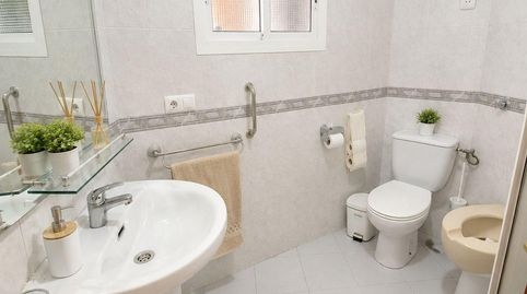 Foto 5 de Piso en venta en Calle Calle Sierra del Castaño, Tiro de Línea, Sevilla Capital