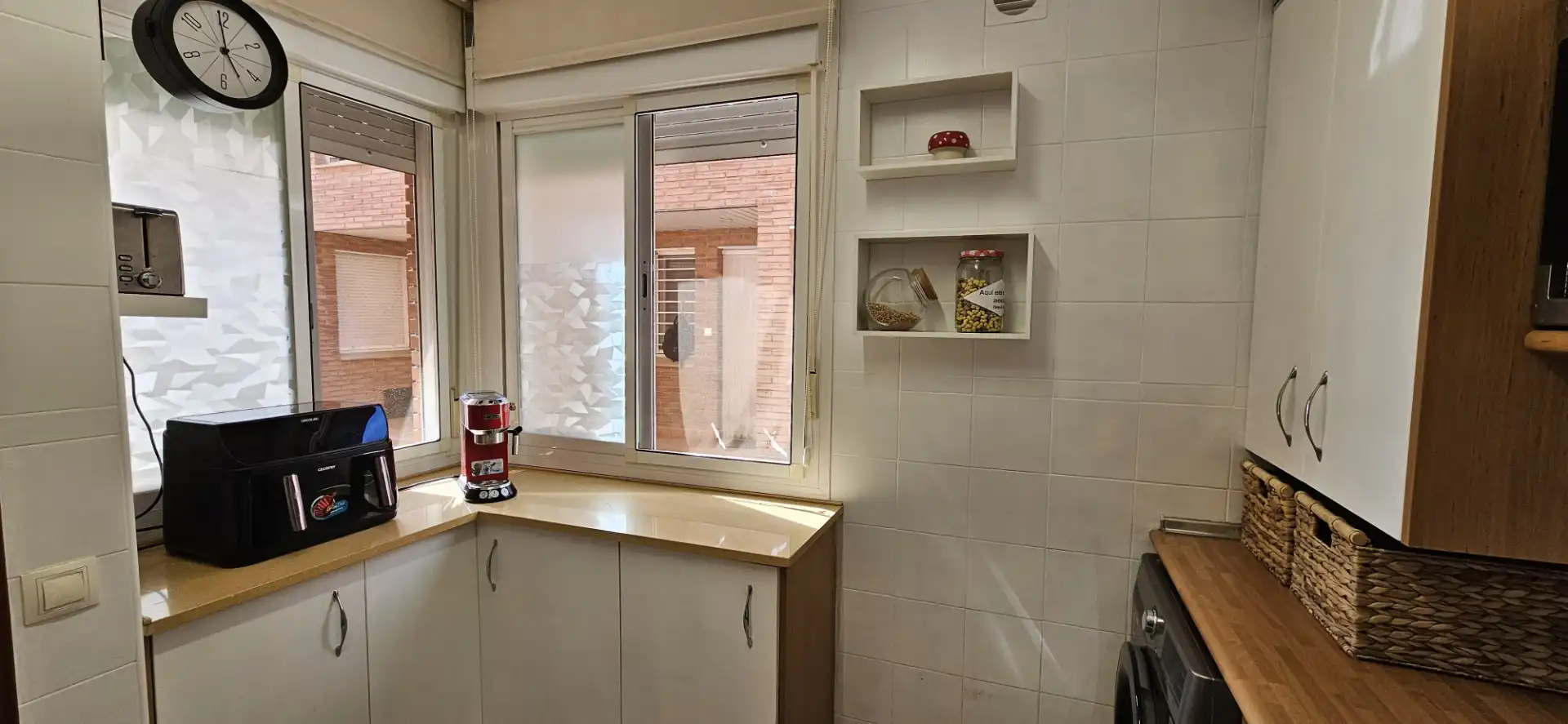 Cuina de Casa adosada en venda en Tarragona amb Aire condicionat, Calefacció i Jardí privat