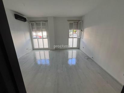 Exterior view of Duplex for sale in  Sevilla Capital