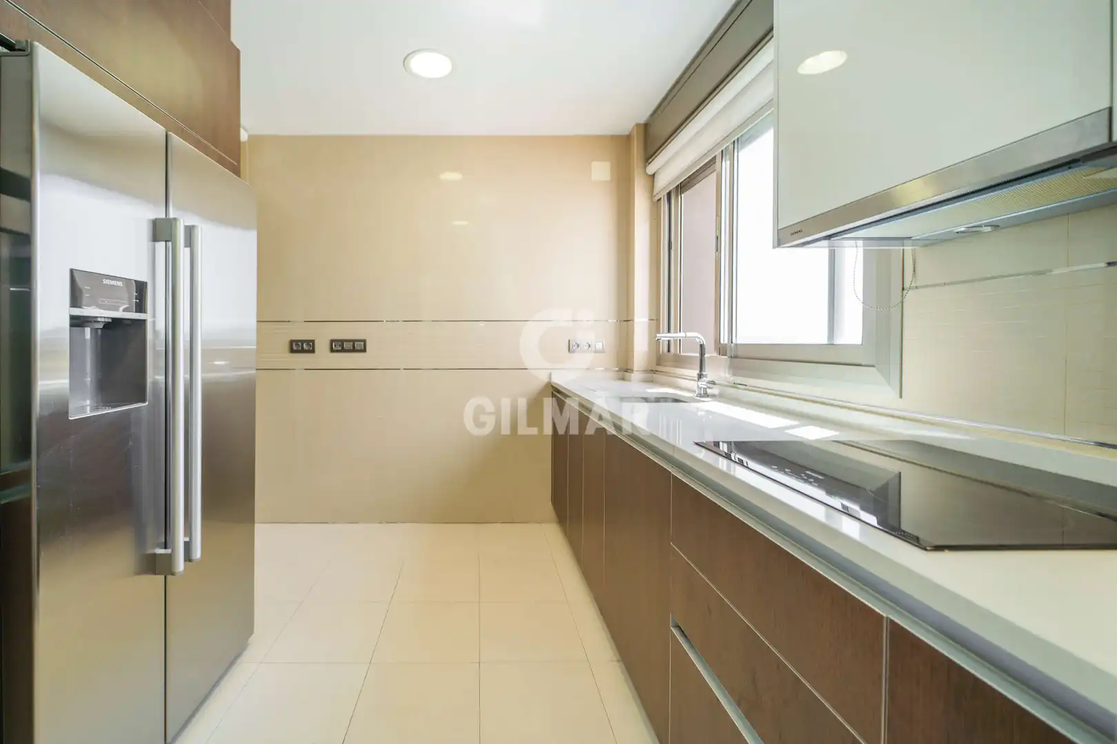 Kitchen of Duplexes for sale in Pozuelo de Alarcón  with Heating, Private garden and Storage room