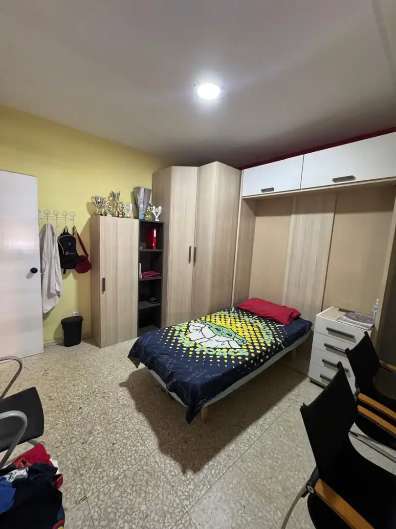 Bedroom of Houses for sale in Sevilla