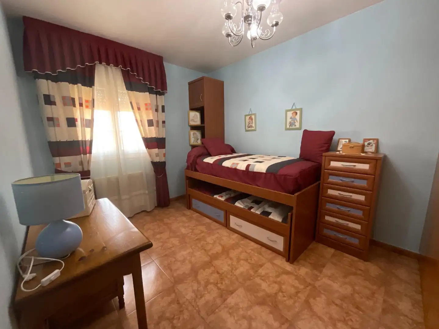 Schlafzimmer von Einfamilien-Reihenhaus zum Verkauf in Villaluenga de la Sagra mit Klimaanlage und Heizung