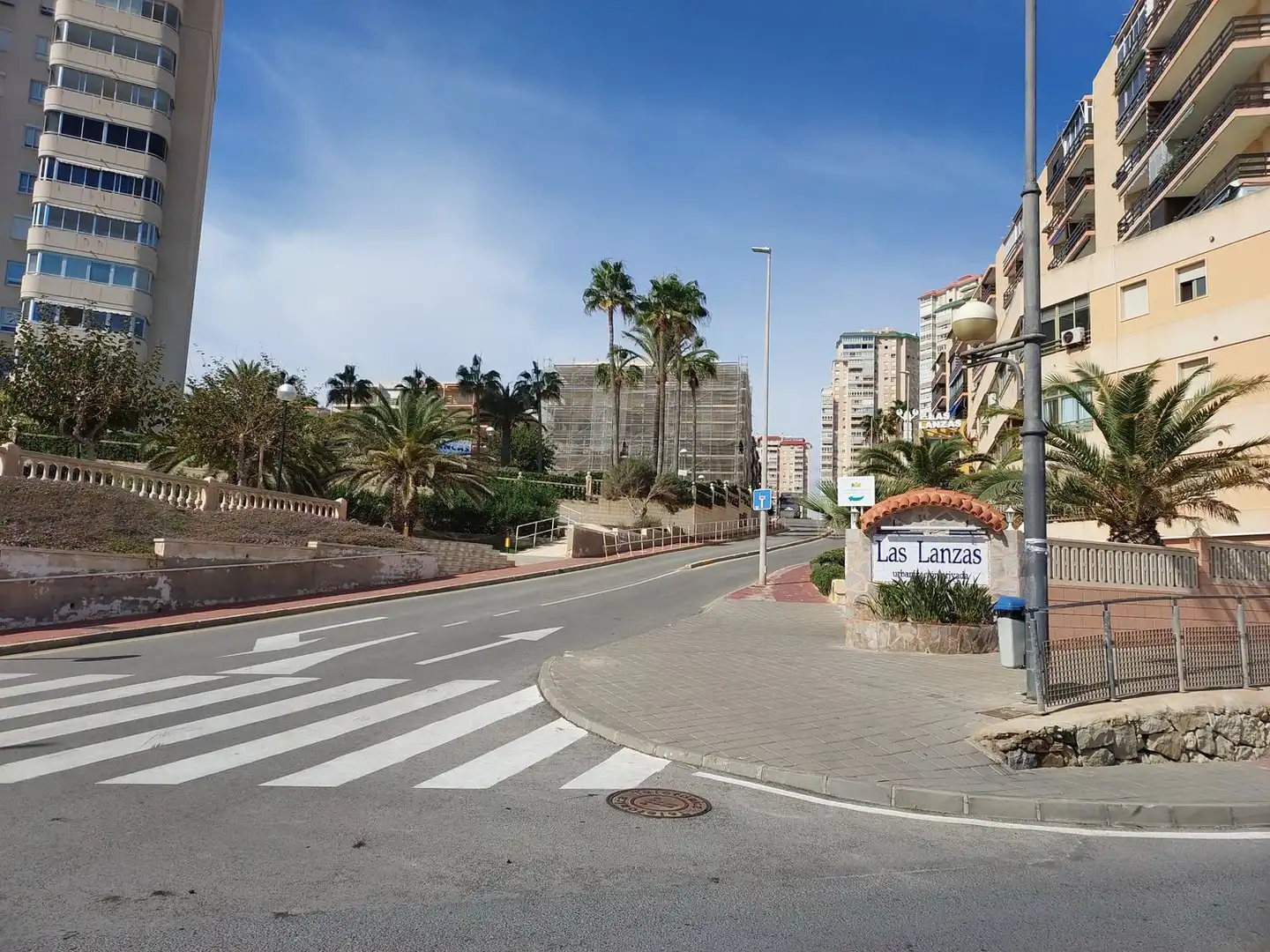 Exterior view of Flat for sale in El Campello  with Terrace, Furnished and Community pool