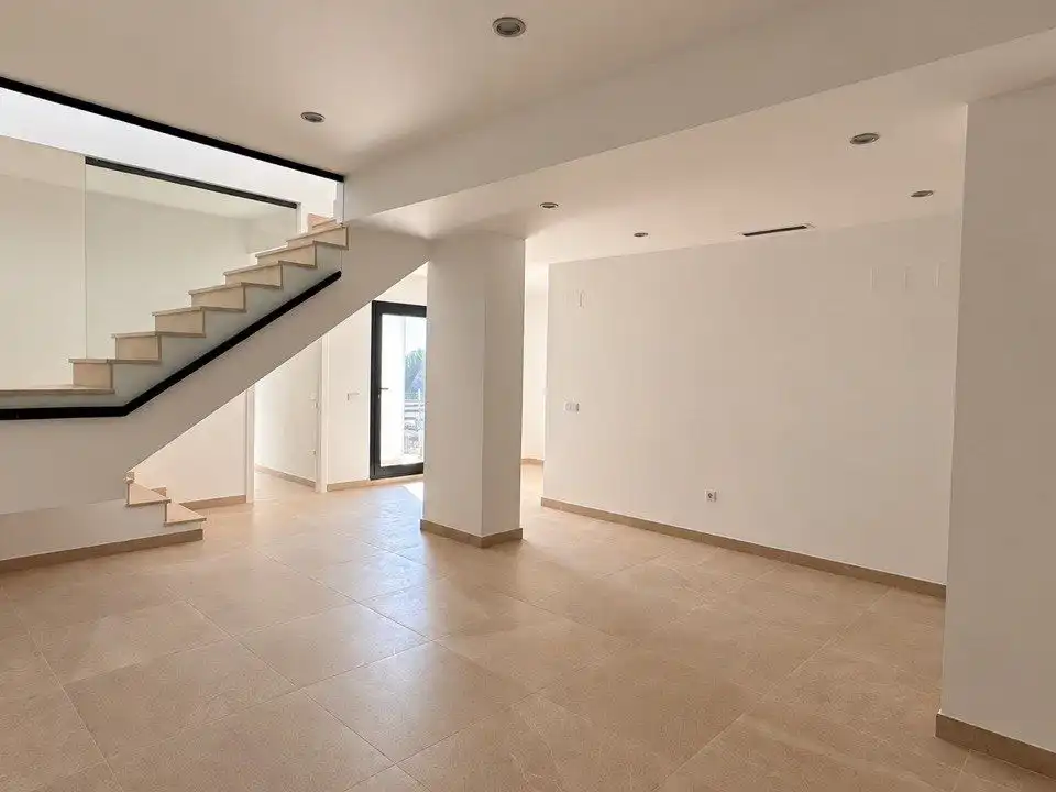 Casa o chalet en venta en Chiva con Aire acondicionado y Terraza