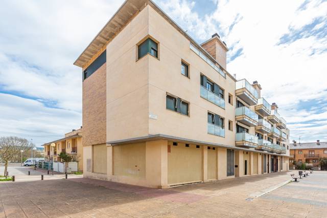 Local comercial en Alquiler en Huarte-Uharte - Urbanización Zokoa, 53-53 en Huarte / Uharte