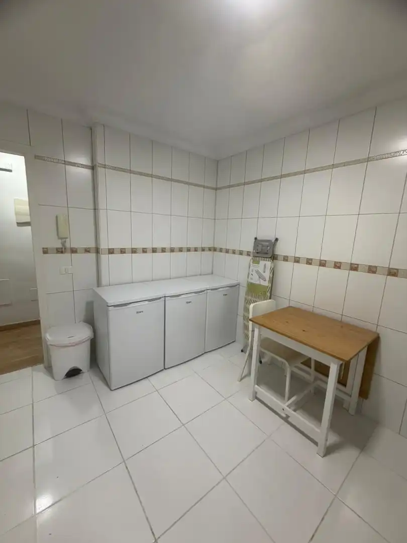 Kitchen of Flat for share in San Cristóbal de la Laguna  with Parquet flooring and Furnished