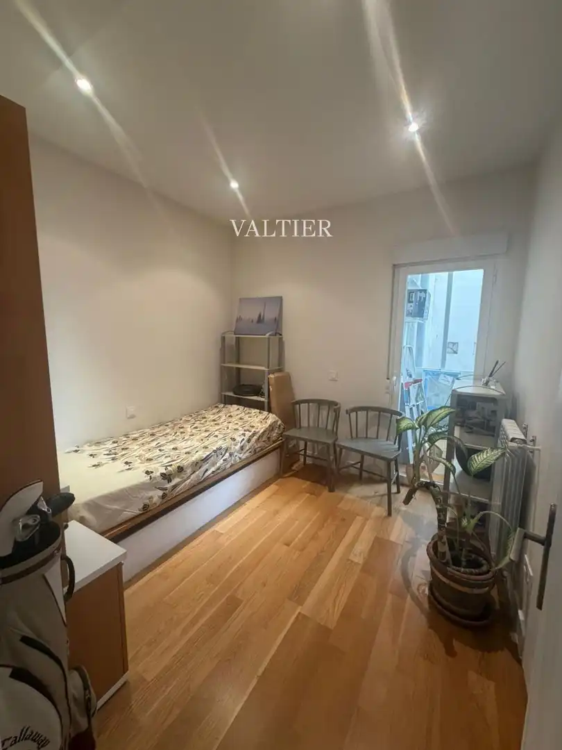 Habitación de Piso de alquiler en Madrid con Aire acondicionado, Trastero y Amueblado