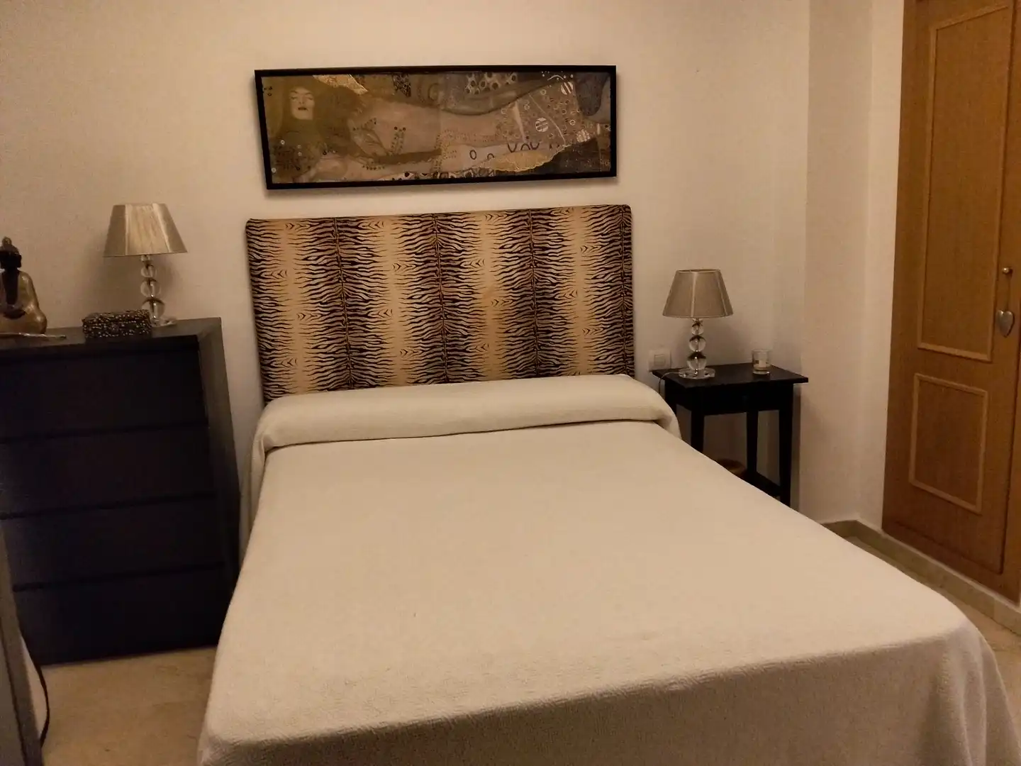 Dormitori de Apartament de lloguer en Málaga amb Moblat