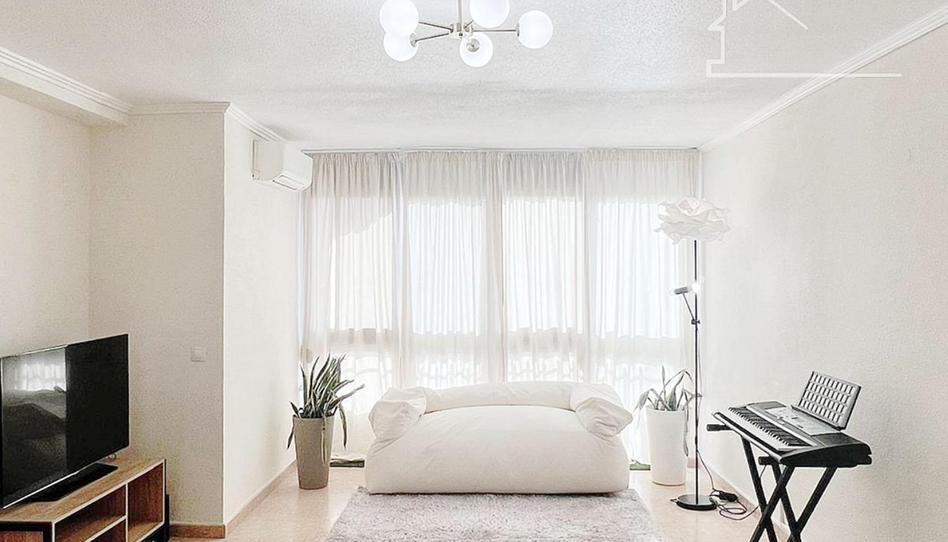 Foto 1 de Pis en venda a Calle Pintor Antonio Amorós, Juan XXIII, Alicante