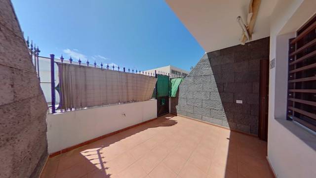 Casa adosada en Venta en C/ Aires de Lima en Argana Alta - Maneje