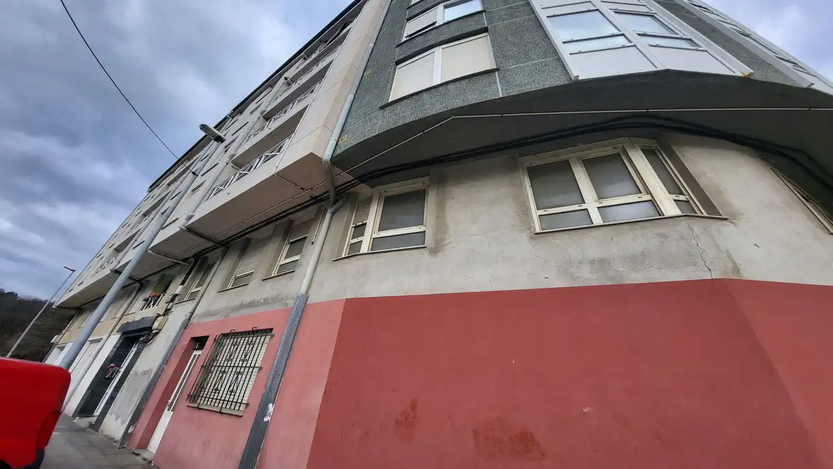 Außenansicht von Wohnung zum Verkauf in Viveiro