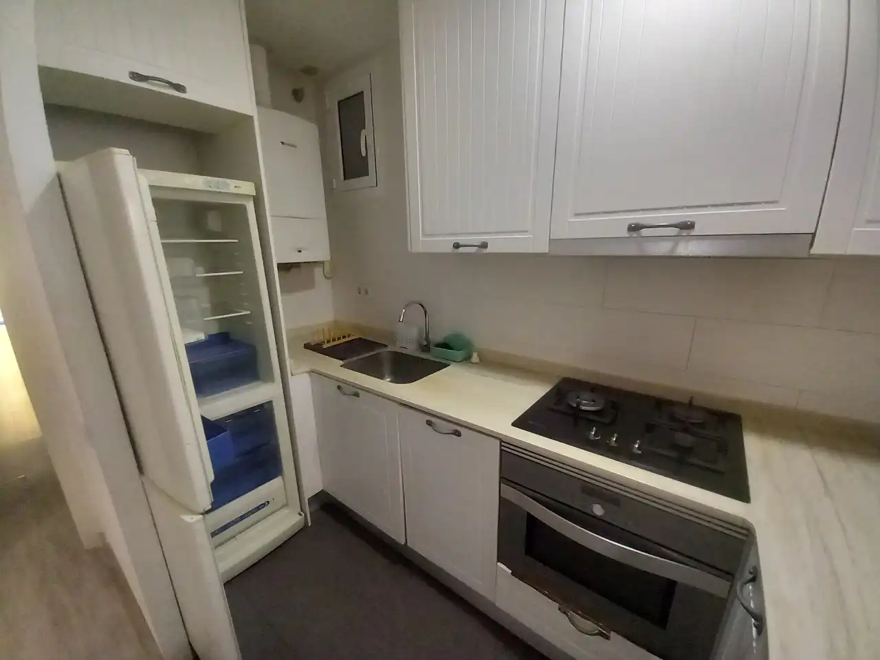Cocina de Piso de alquiler en Barcelona con Calefacción, Parquet y Terraza