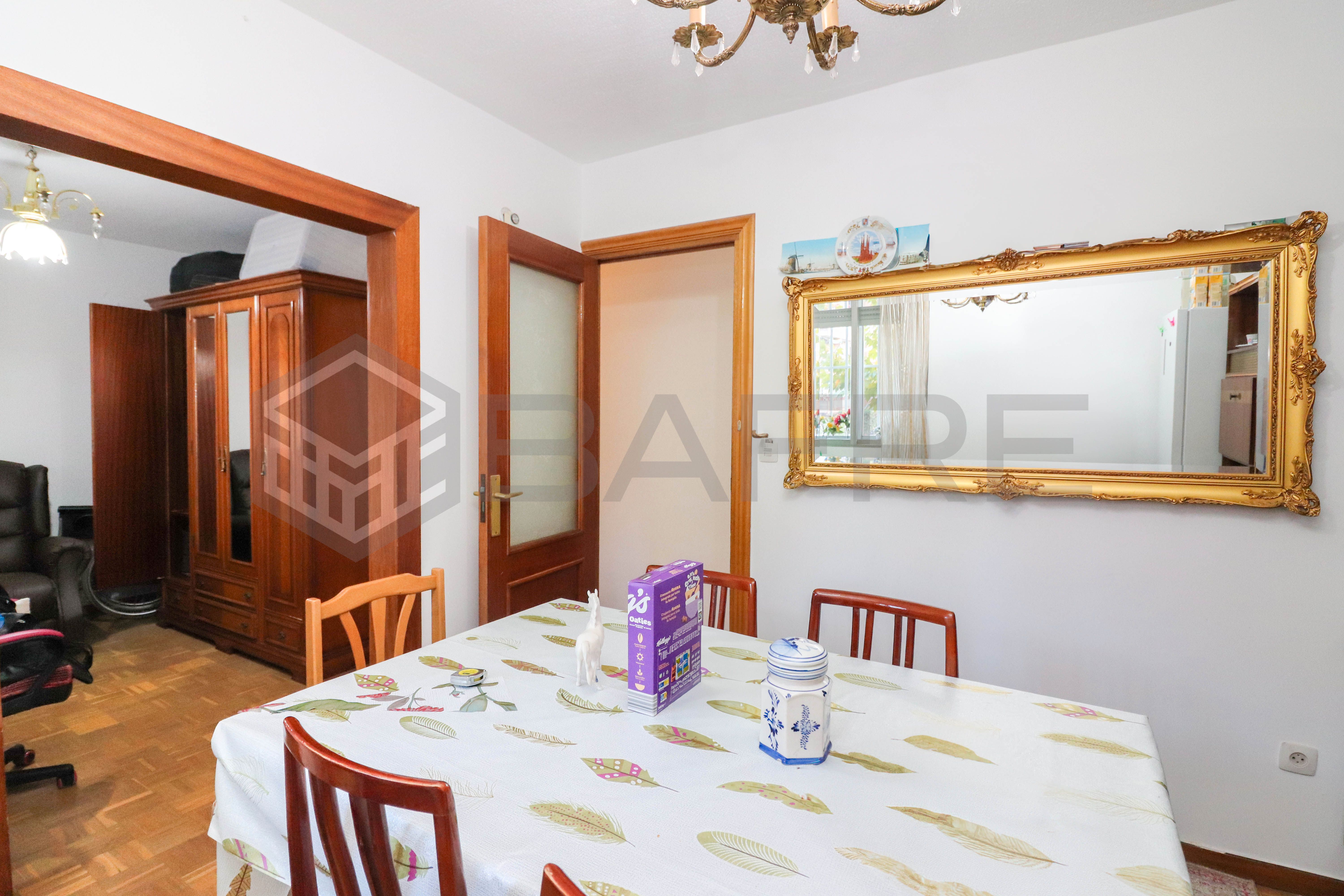 Dining room of Flat for sale in  Madrid Capital  with Heating and Parquet flooring