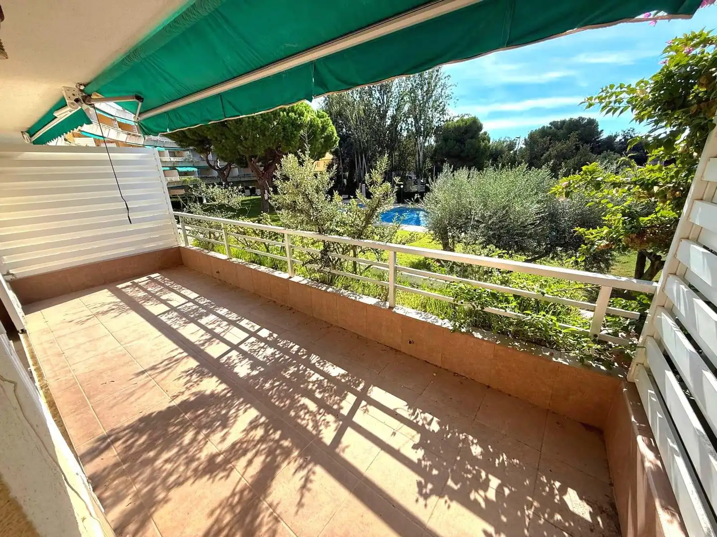 Terraza de Apartamento en venta en El Vendrell con Jardín privado, Terraza y Piscina