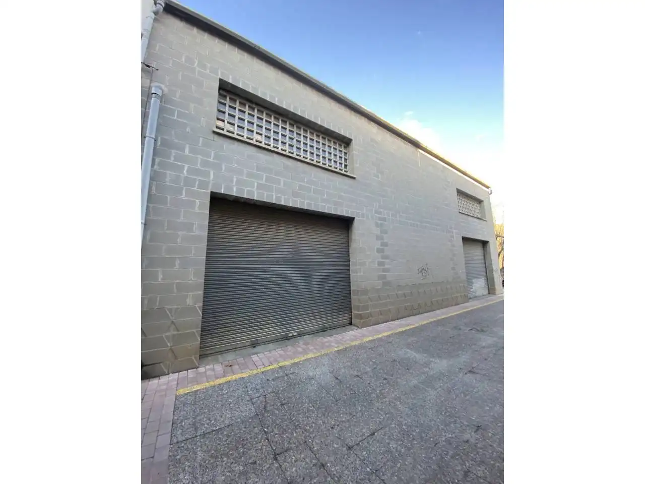 Nave industrial en venta en Sarrià de Ter