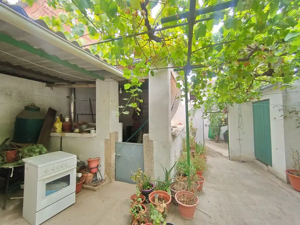 Jardí de Casa o xalet en venda en Azután amb Calefacció i Traster