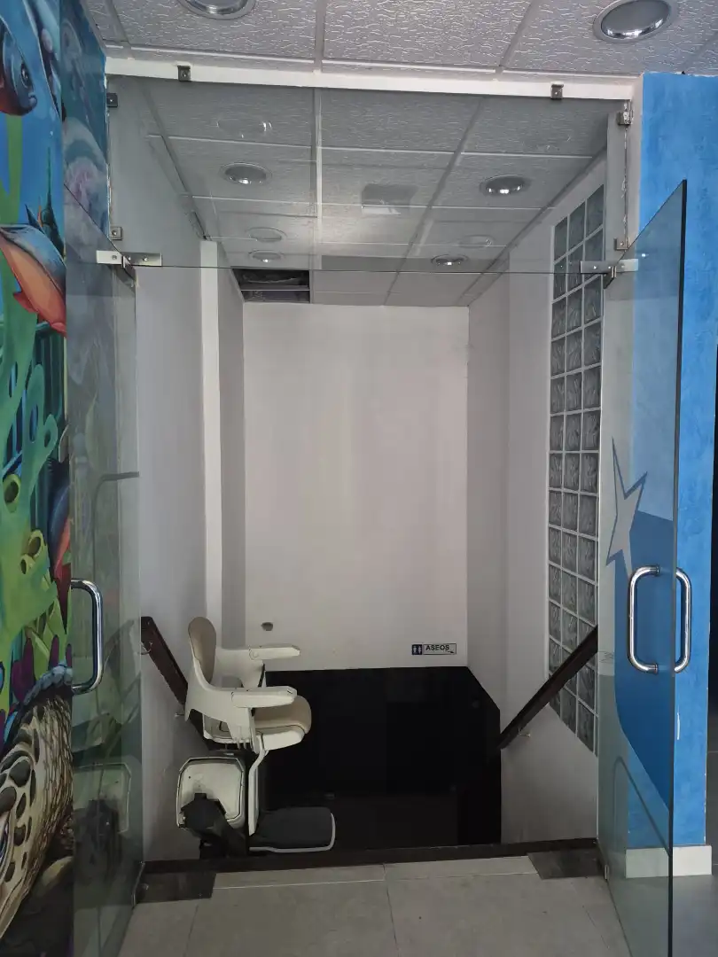 Local comercial de lloguer a Avenida del Ejército 1, imagen 16