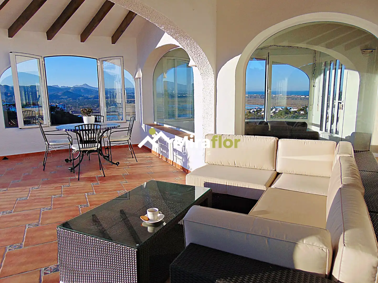 Chalet con piscina en venta en Calle los Almendros, imagen 7