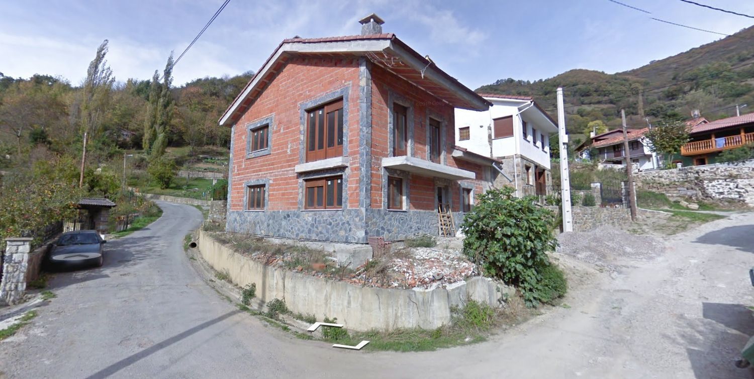 Exterior view of House or chalet for sale in Lena