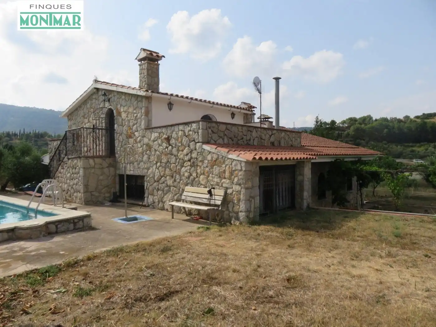 Vista exterior de Finca rústica en venda en Canyelles amb Aire condicionat, Jardí privat i Terrassa