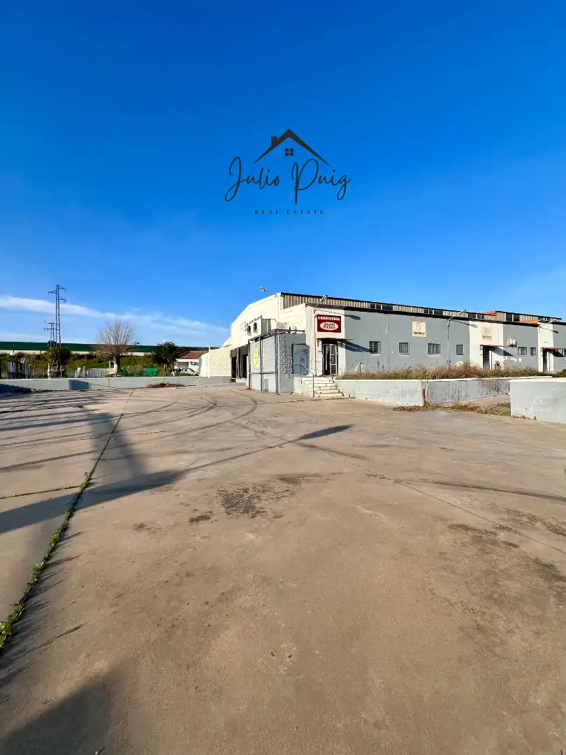 Industriegebäude zum Verkauf in Coria del Río, imagen 2