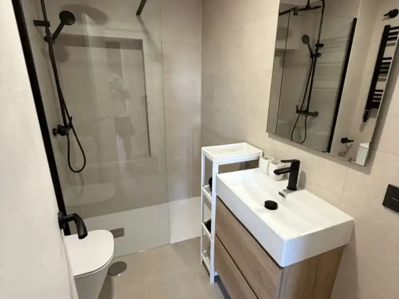 Baño de Piso en venta en Torrevieja con Aire acondicionado y Terraza
