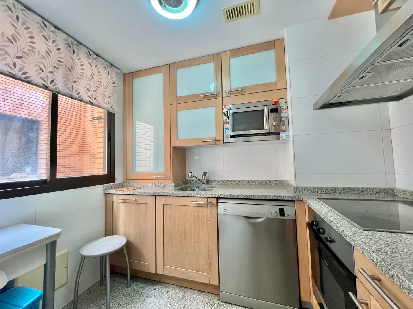 Küche von Maisonette zum Verkauf in Zaragoza mit Klimaanlage, Heizung und Parkett