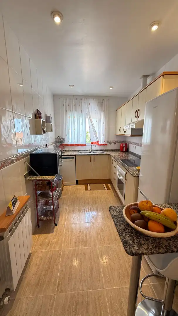 Cocina de Casa adosada en venta en Roda de Berà con Calefacción, Jardín privado y Terraza