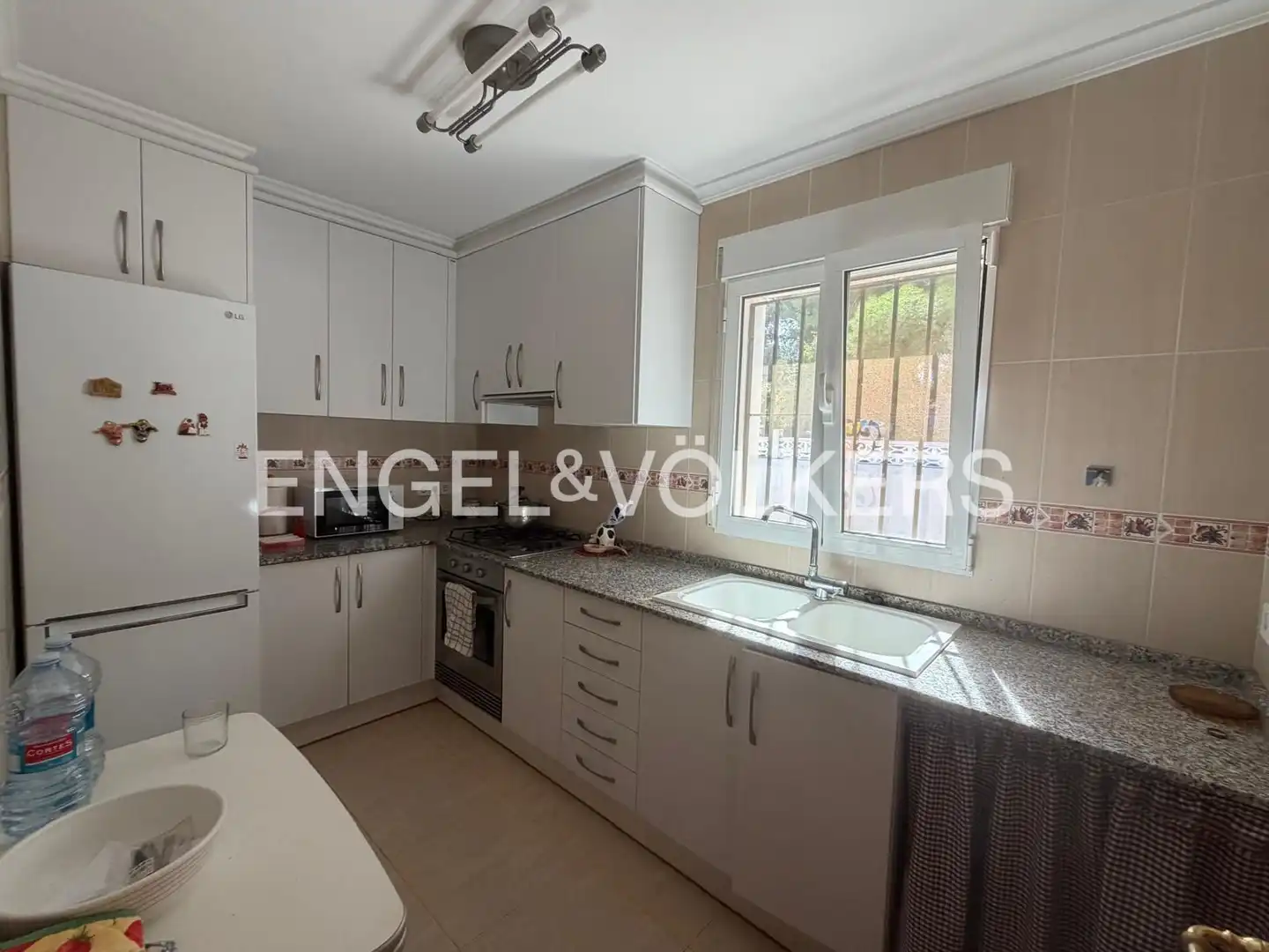 Kitchen of Houses for sale in Las Rotas / Les Rotes