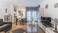 Living room of Apartment for sale in L'Hospitalet de Llobregat  with Air Conditioner, Heating and Parquet flooring