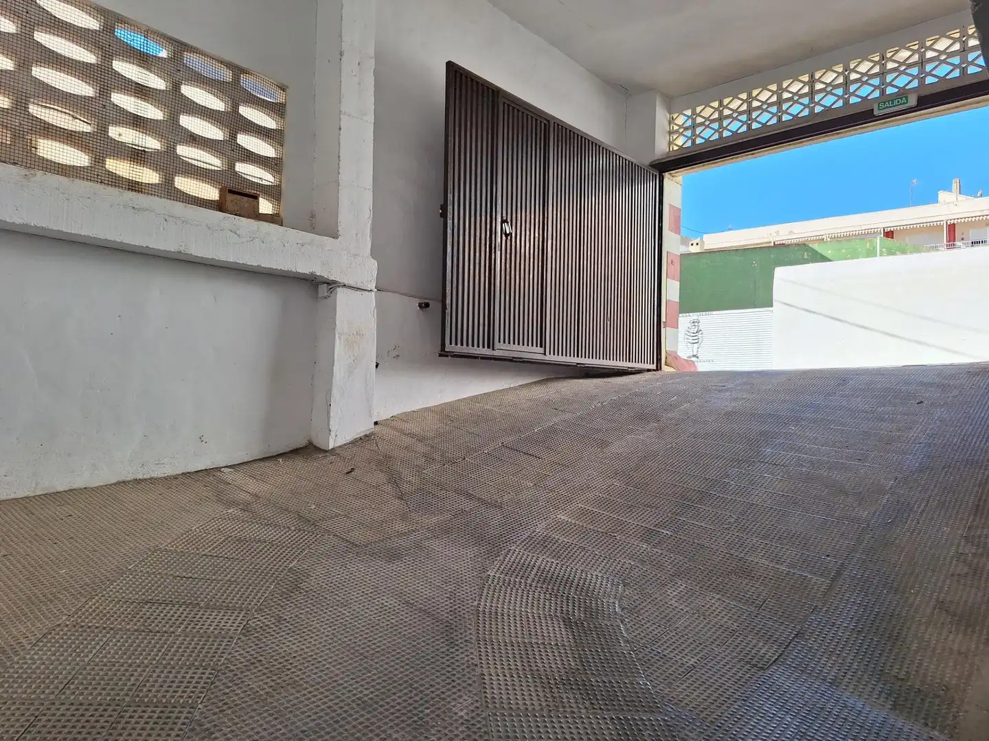 Wohnungen zum Verkauf in Valencia mit Terrasse, Möbliert und Balkon