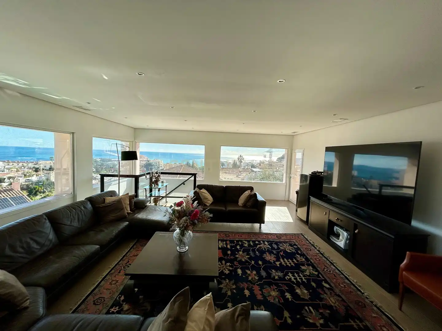 Living room of Houses for sale in Fuengirola  with Jacuzzi and Sauna