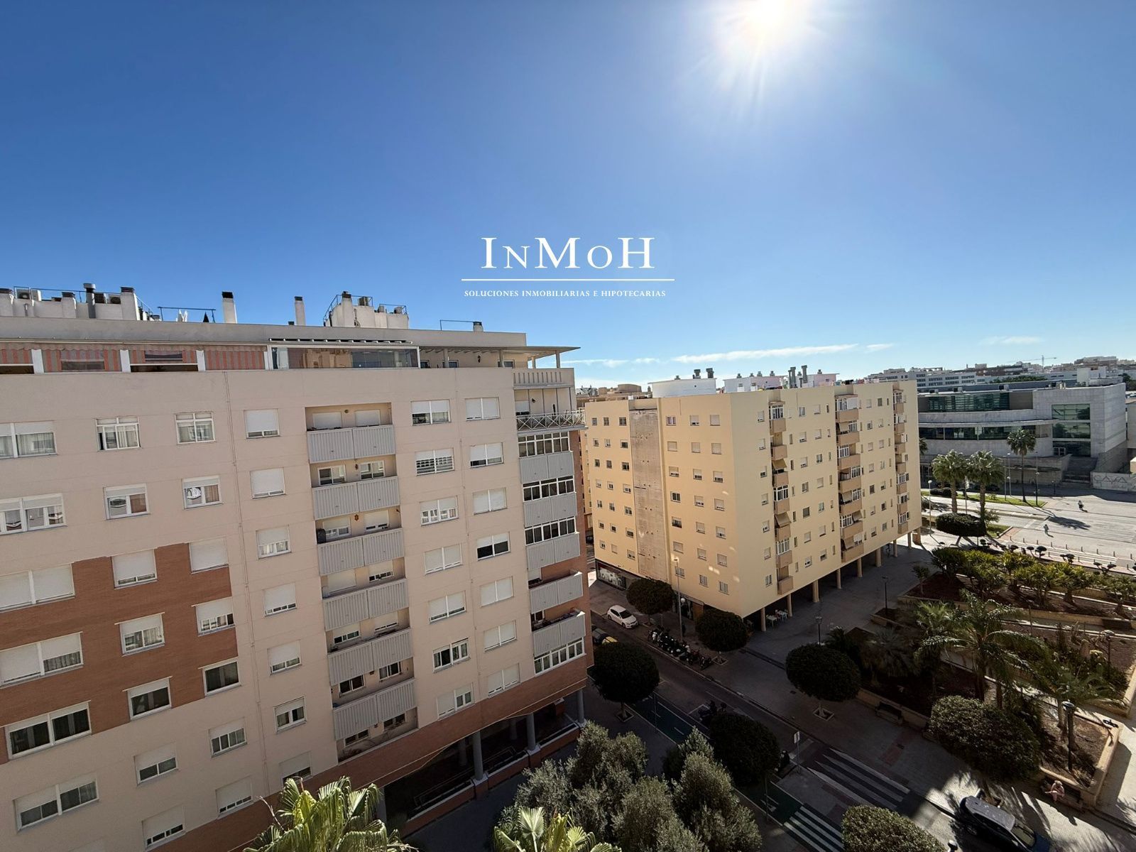 Vista exterior de Pis en venda en  Cádiz Capital amb Aire condicionat, Calefacció i Terrassa