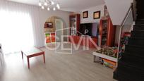 Sala d'estar de Casa o xalet en venda en Polinyà amb Aire condicionat, Terrassa i Balcó