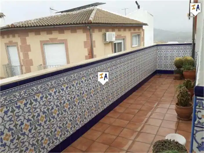 Terrassa de Casa adosada en venda en Iznájar amb Aire condicionat, Terrassa i Traster