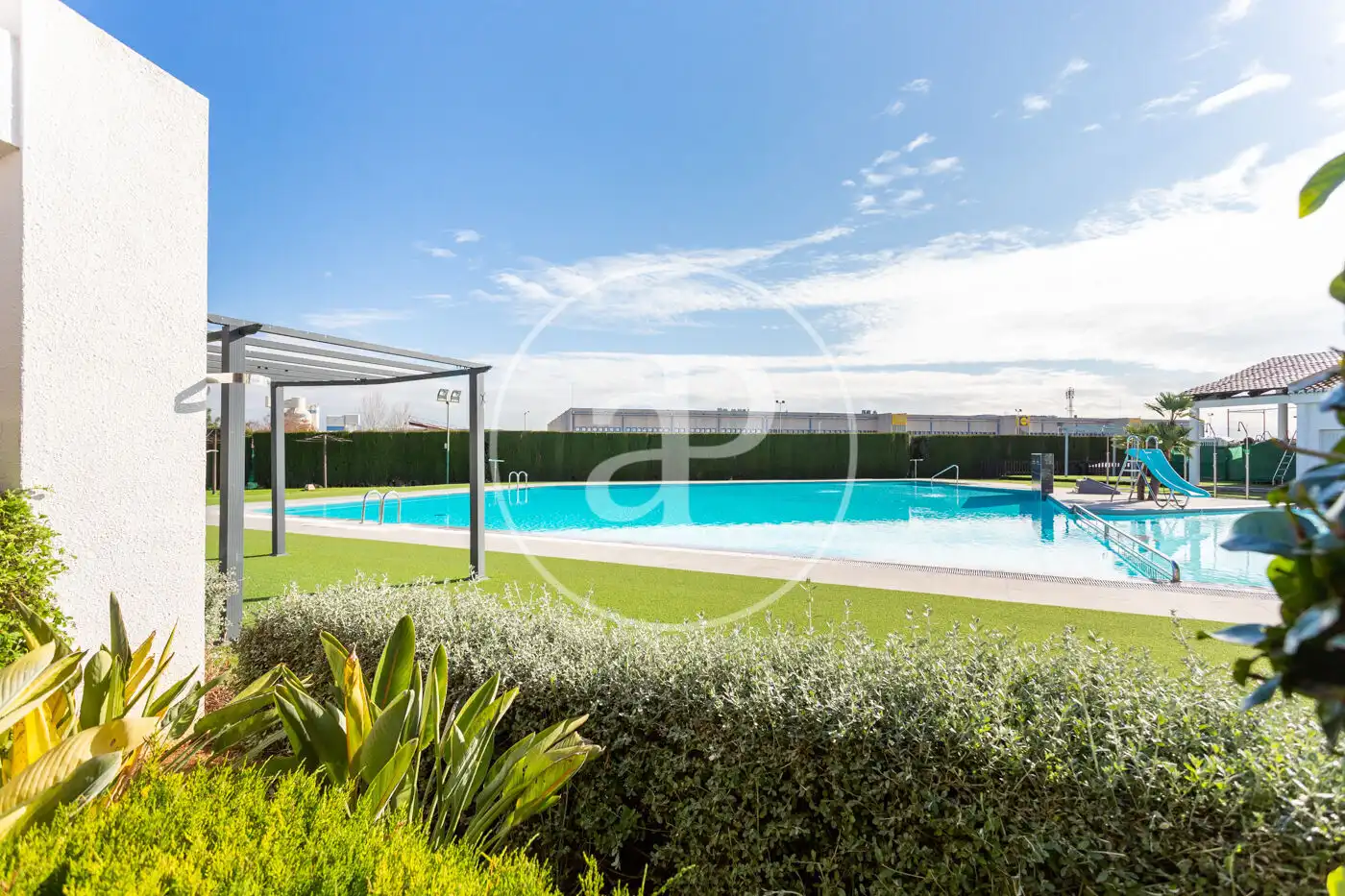 Piscina de Pis en venda en Riba-roja de Túria amb Aire condicionat, Calefacció i Jardí privat