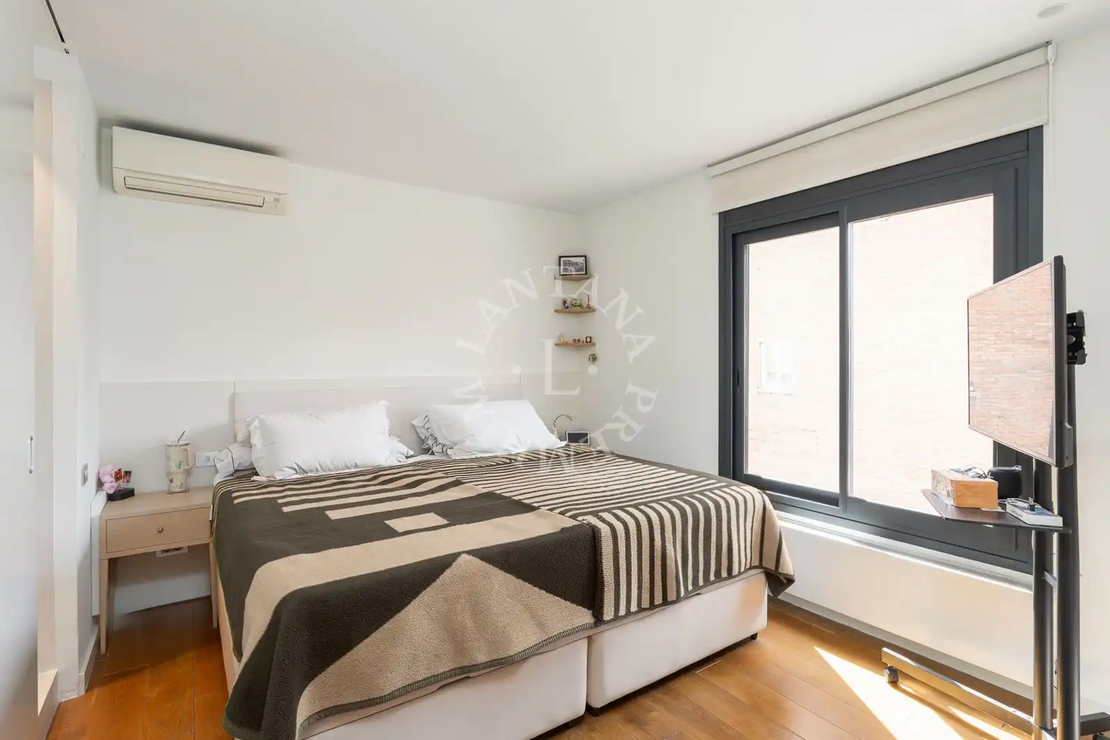 Habitación de Casa o chalet en venta en Barcelona con Calefacción y Terraza