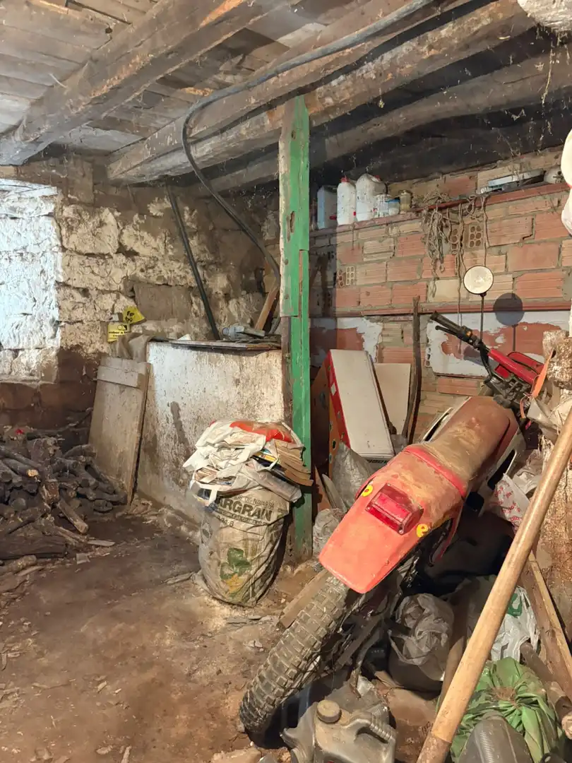 Houses for sale in Aguilar de Campoo  with Heating, Storage room and Furnished