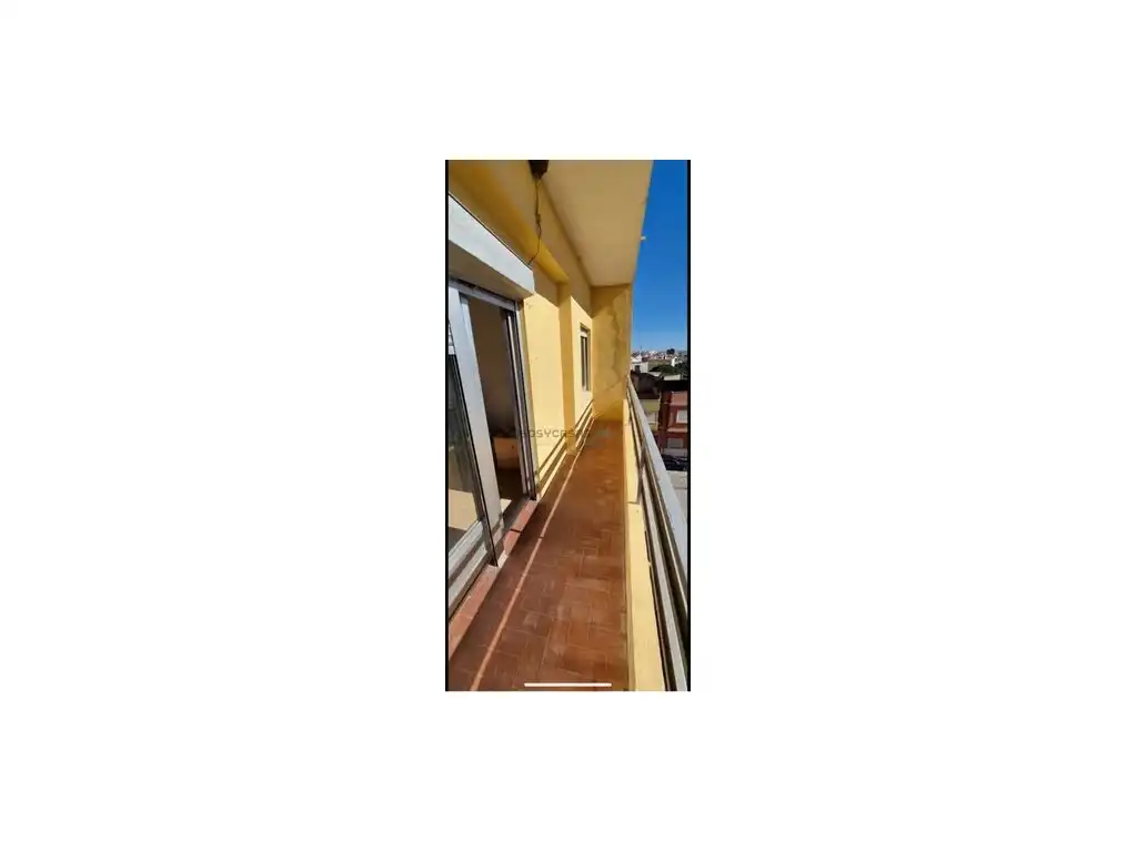 Casa in vendita a Avenida Ricard Hernandez 54