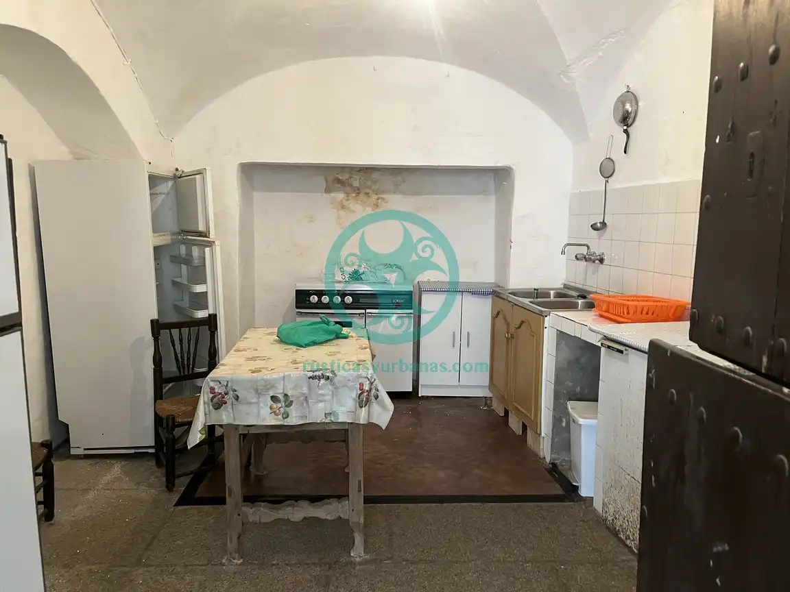 Casa rústica amb terrassa en venda a Avenida de la Constitución 15, imagen 5